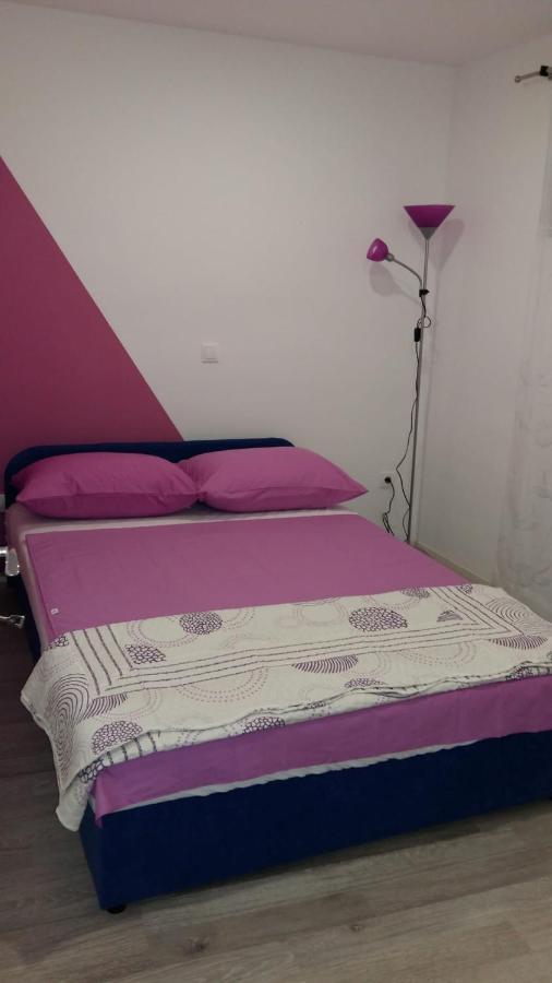 Apartmani Slavica Макарска Екстериор снимка