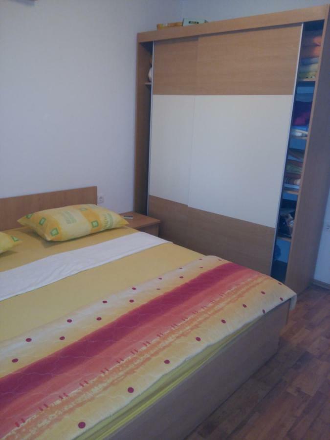 Apartmani Slavica Макарска Екстериор снимка